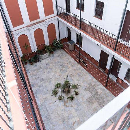 Muy Centrico Apto. En Tipico Patio Sevillano Ngoại thất bức ảnh