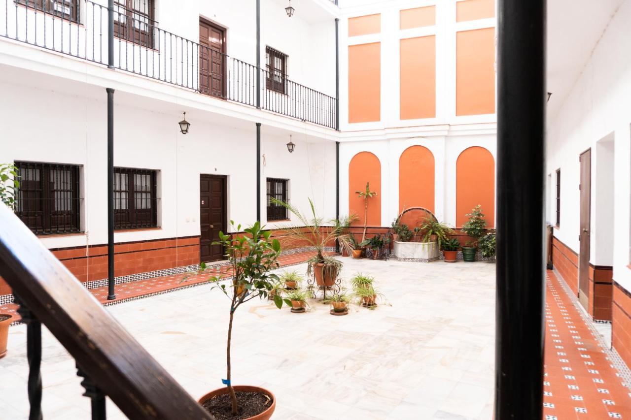Muy Centrico Apto. En Tipico Patio Sevillano Ngoại thất bức ảnh