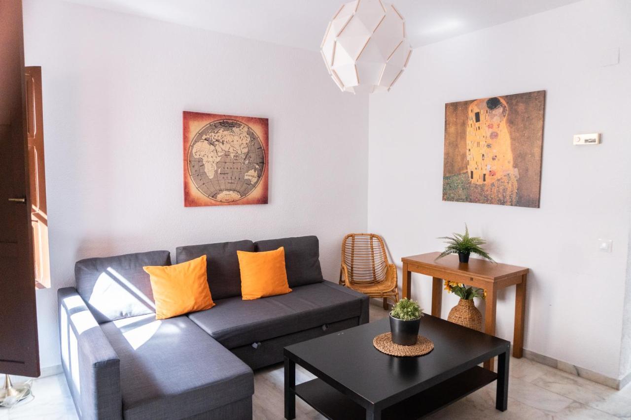 Muy Centrico Apto. En Tipico Patio Sevillano Ngoại thất bức ảnh