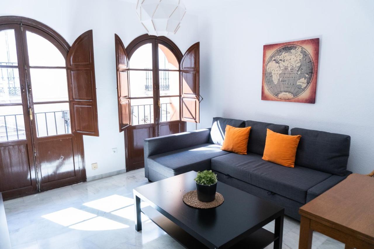 Muy Centrico Apto. En Tipico Patio Sevillano Ngoại thất bức ảnh